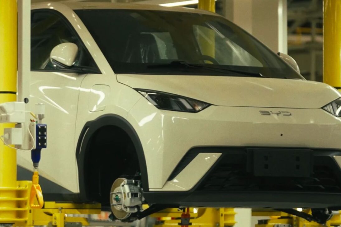 BYD usa fábrica brasileira para avançar nas Américas com México e Argentina no centro da expansão.