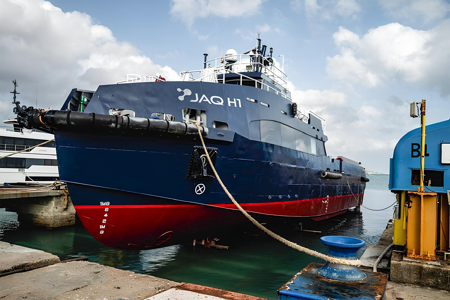 Brasil desenvolve barco de 50 metros capaz de produzir o próprio combustível em alto-mar ao transformar água em hidrogênio verde por eletrólise, projeto inédito busca autonomia energética e pode redefinir a propulsão naval