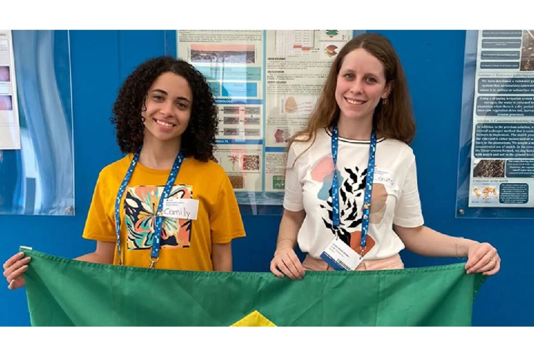 Estudantes brasileiras criam absorvente biodegradável, vencem prêmio mundial e ligam pobreza menstrual à sustentabilidade.
