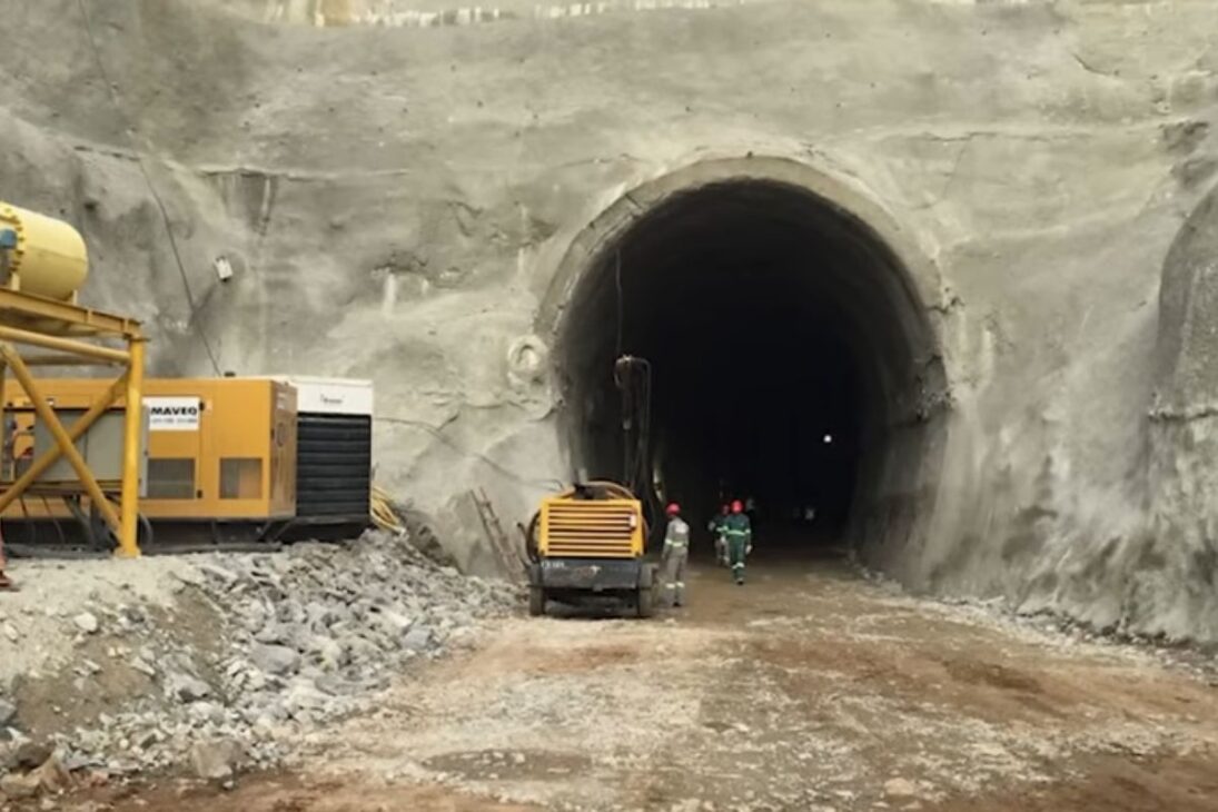 Ferrovia transversal une Fico e Fiol, depende de porto e pode destravar o escoamento de grãos e minério até o Atlântico.