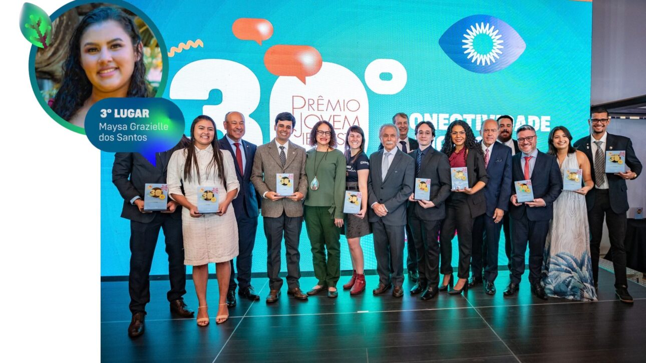 Estudante de 18 anos do IFPA cria microscópio 3D de baixo custo para escolas sem laboratório e conquista destaque nacional no Prêmio Jovem Cientista.