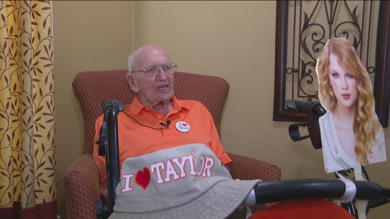 Idoso de 95 anos cria fã-clube de Taylor Swift em casa de repouso nos EUA, reúne idosos para ouvir músicas e recebe apoio de fãs da cantora.