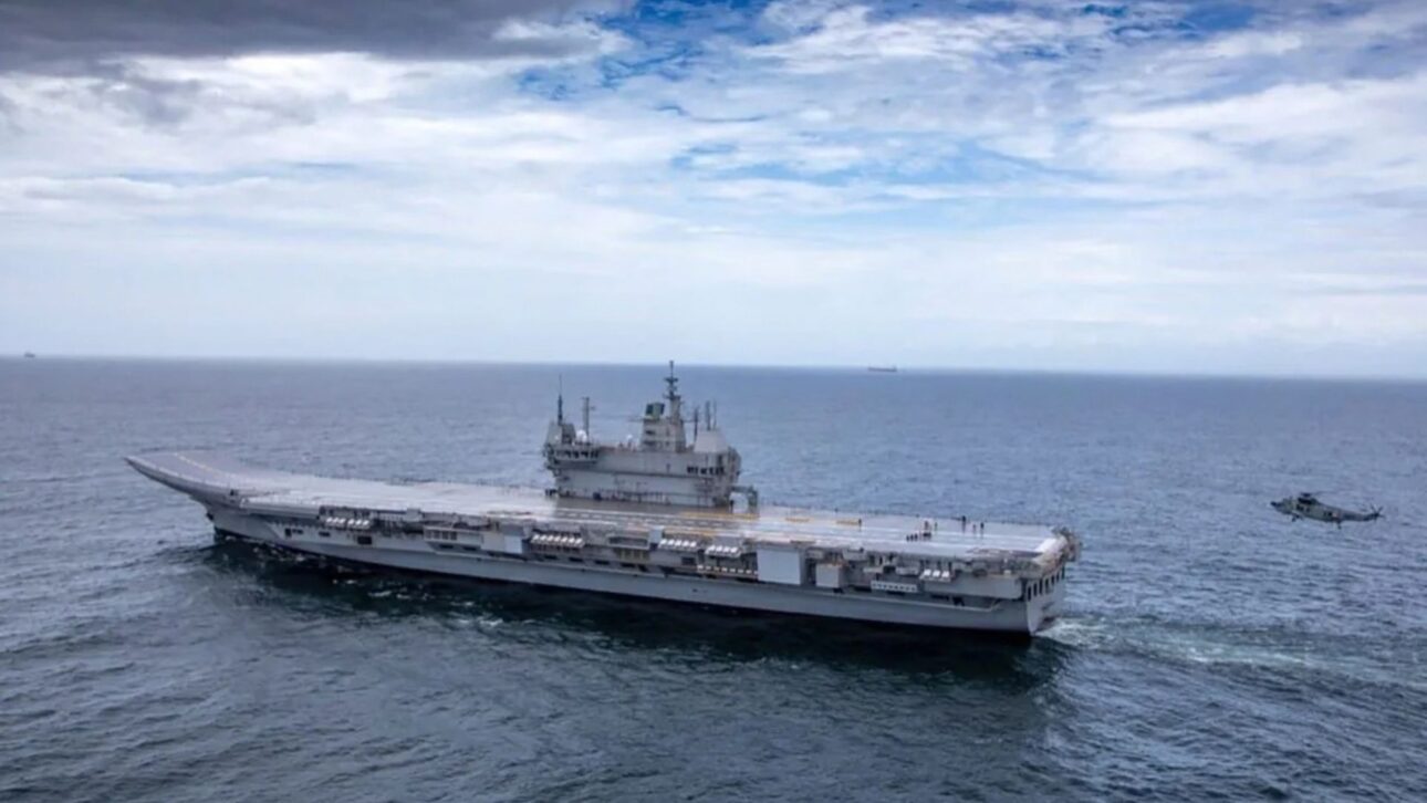 INS Vikramaditya: conheça o porta-aviões da Índia que nasceu soviético, virou base aérea flutuante e opera caças MiG-29K no Oceano Índico.