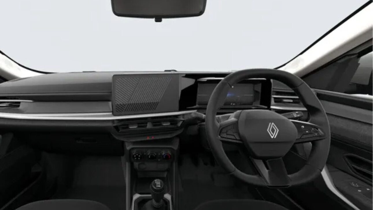 Renault Duster básico na Índia tem motor 1.0 turbo de 100 cv, câmbio manual e custa R$ 58 mil. Versão top chega a 163 cv e quase R$ 100 mil.