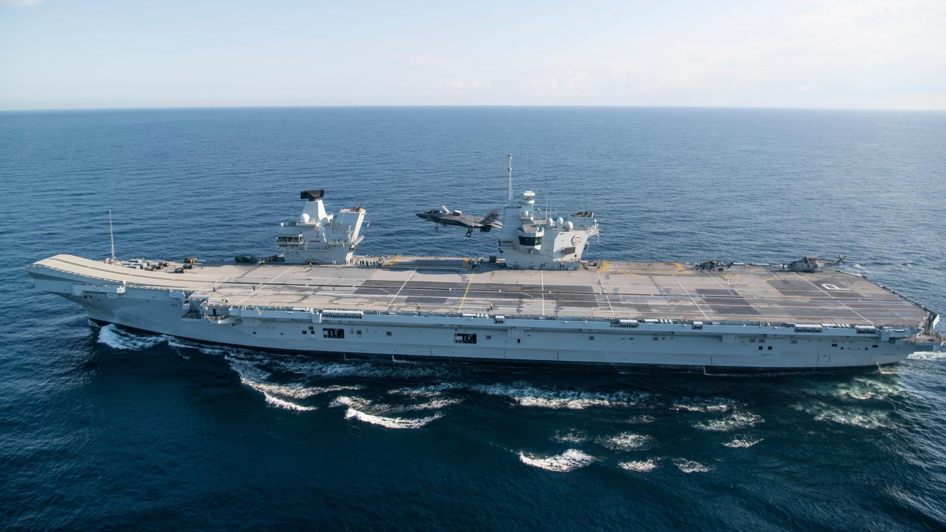 Reino Unido envia HMS Prince of Wales ao Ártico com F-35 e navios de guerra em operação da OTAN no Atlântico Norte.