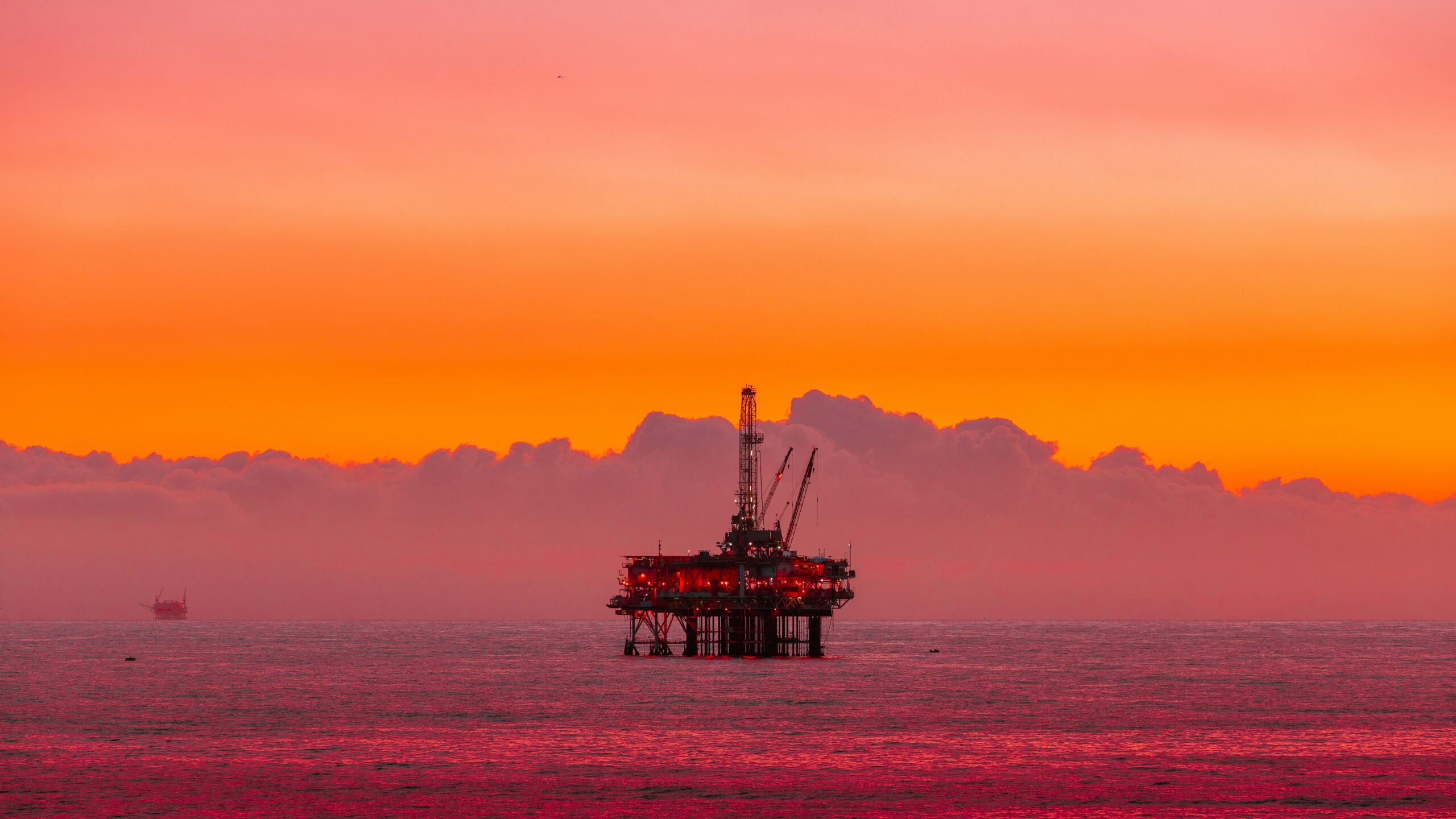 Petróleo em alerta máximo: mercados globais enfrentam risco real de colapso energético com impacto direto na economia mundial