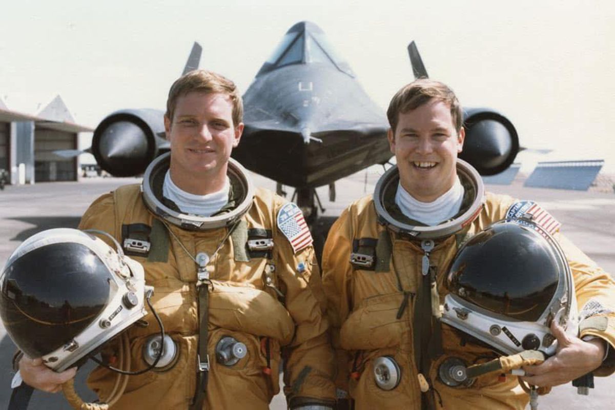 Um SR-71 Blackbird perdeu os dois motores a 25 mil metros de