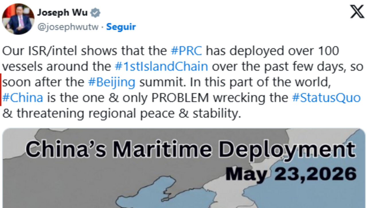 Navios chineses cercando Taiwan