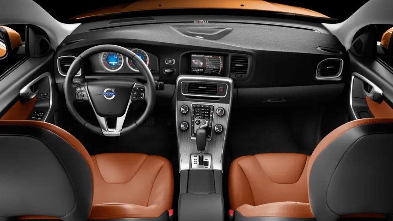 Esqueça o carro popular básico sedãs usados como Passat CC, Kia Cerato, Nissan Altima, Mitsubishi Lancer e Volvo S60 mostram que ainda é possível comprar mais desempenho (5)