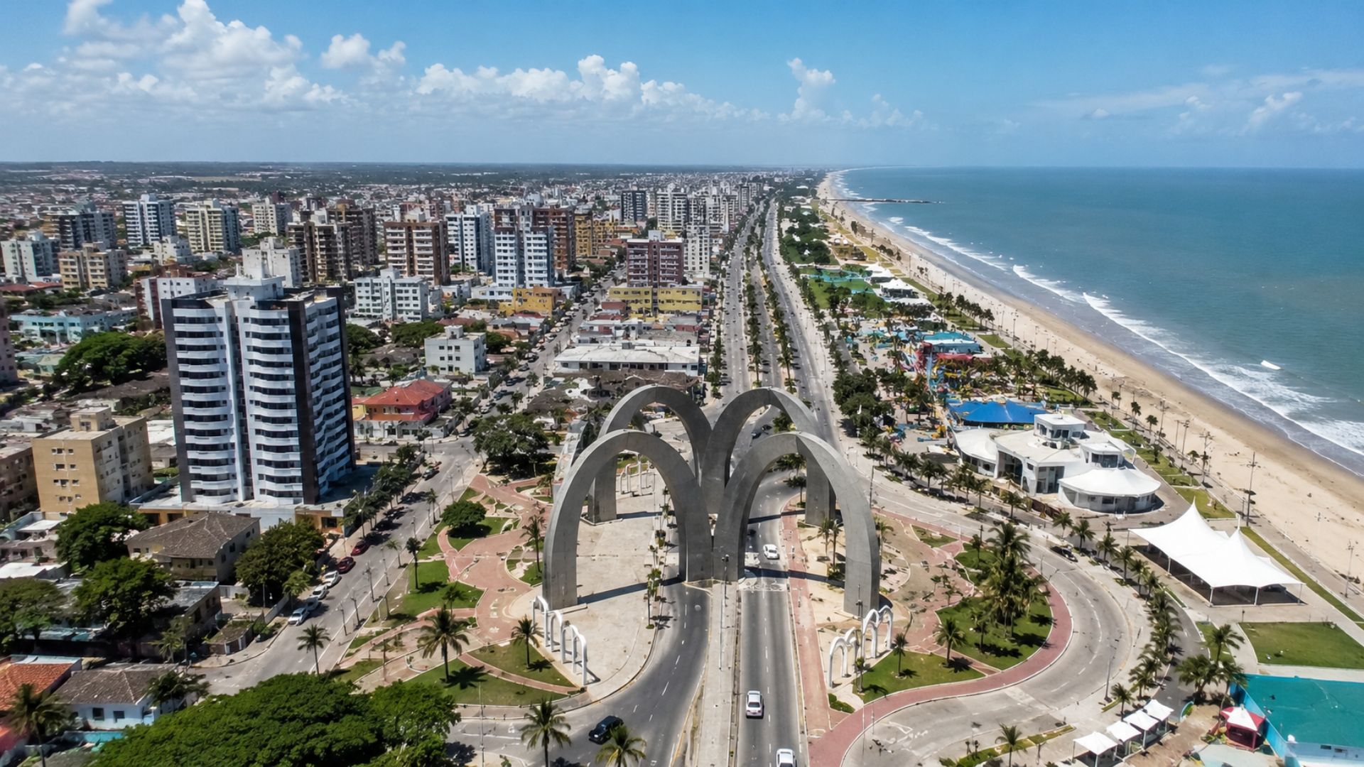 Aracaju reúne orla de 6 km, ruas planejadas desde 1855, ciclovias e destaque em qualidade de vida no Nordeste.