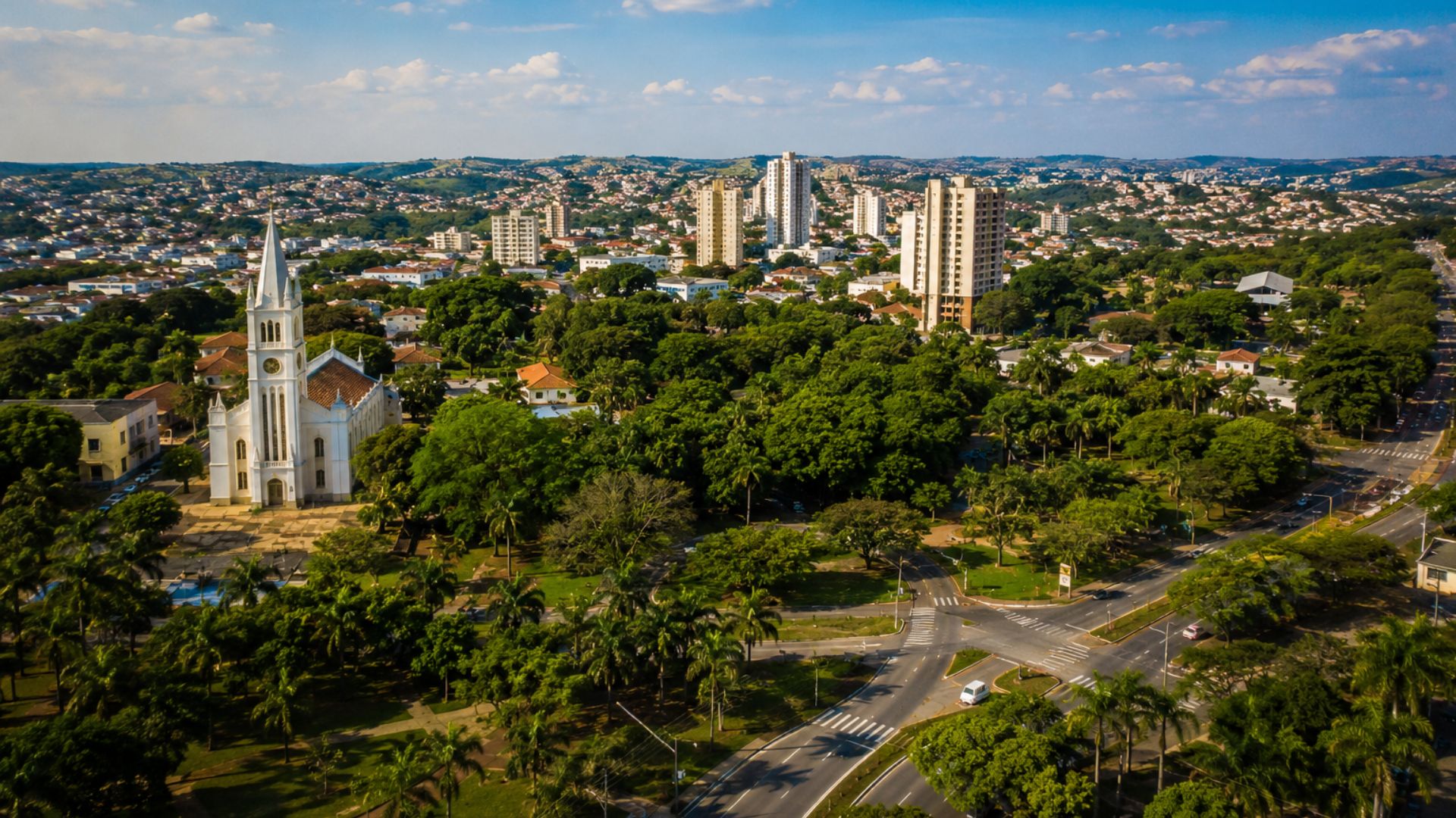 Valinhos lidera ranking de segurança no Brasil e atrai moradores com qualidade de vida, áreas verdes e tradição agrícola.