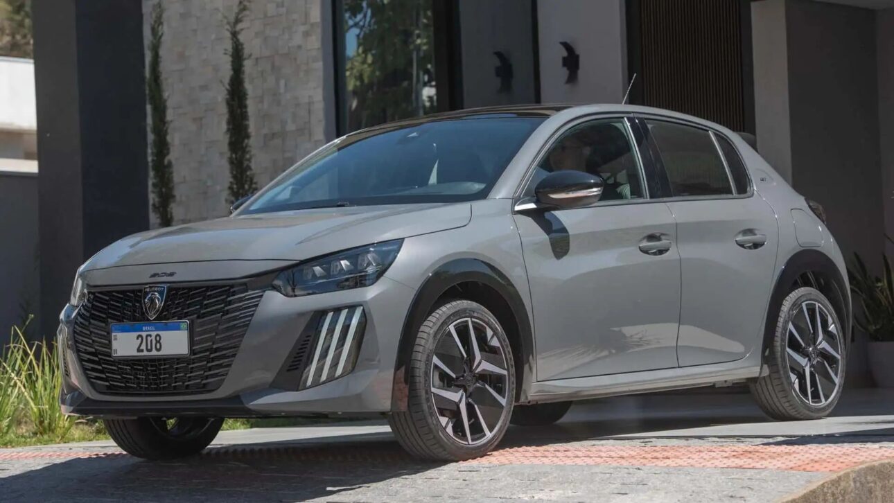 Peugeot 208 1.0 manual reúne motor flex, câmbio manual e versões usadas na faixa de R$ 50 mil (Imagem: divulgação)