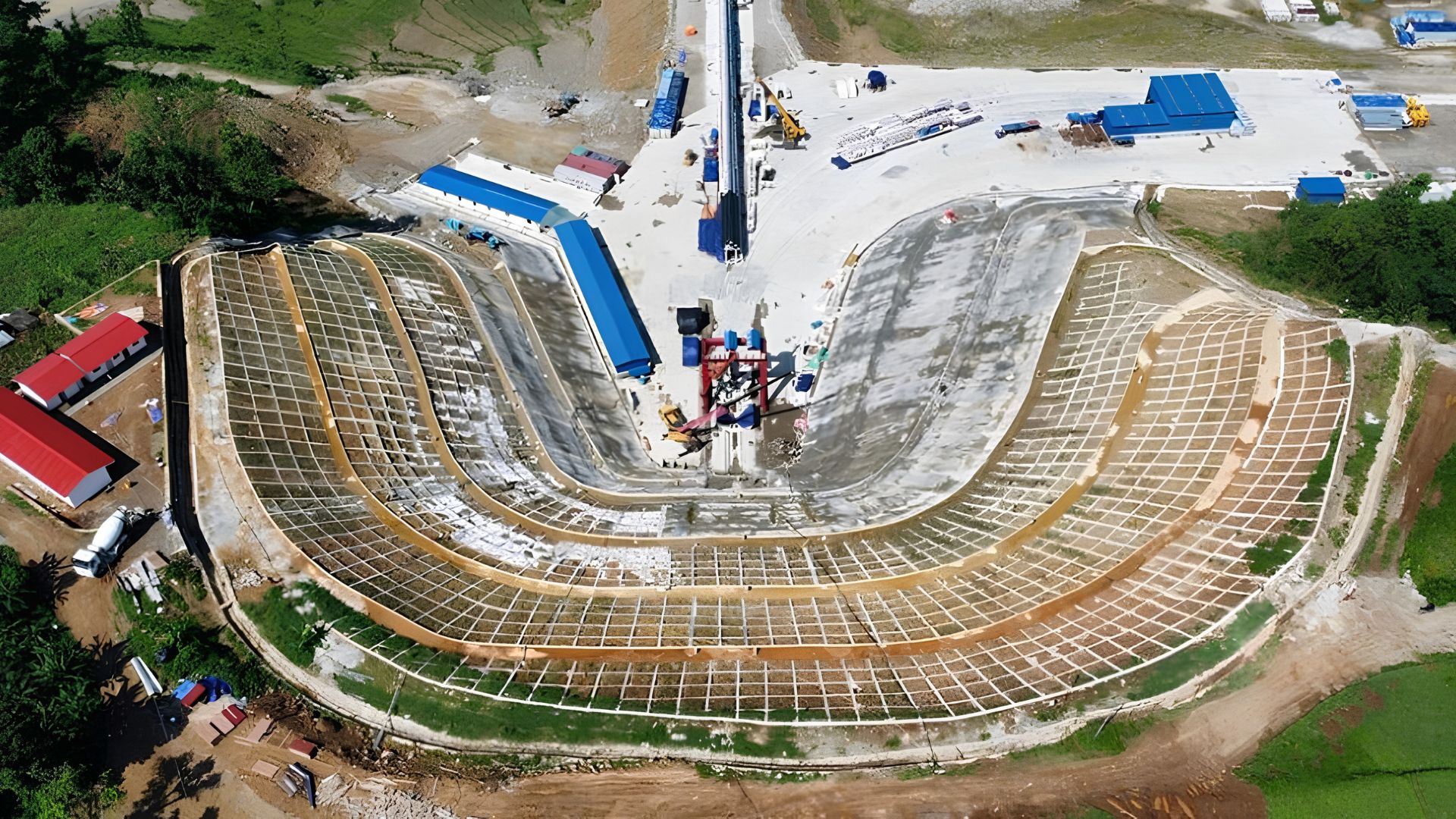 Túnel de 13,3 km rompeu o Himalaia 11 meses antes do prazo com uma TBM de 6,4 metros e abriu caminho para irrigar 122 mil hectares no Nepal, gerar 31 MW e transformar uma região seca em nova fronteira agrícola