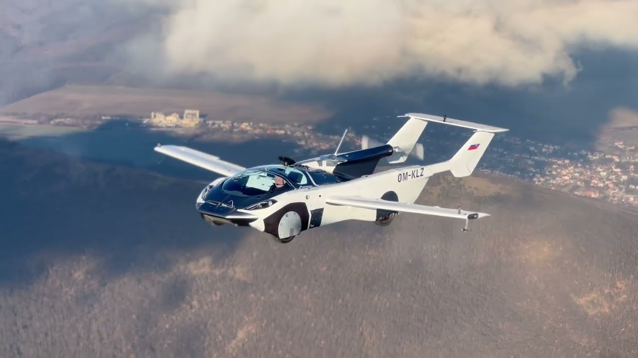 Após 30 anos de desenvolvimento, engenheiro apresenta carro voador que vira avião em menos de 2 minutos, usa motor de 280 cv, já passou de 170 horas de voo e está chegando ao mercado