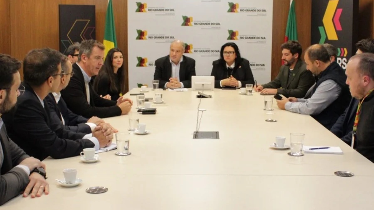 Em reunião com secretarias do Estado, as empresas DGE Soluções Renováveis e Casa Dos Ventos apresentaram projeto eólico Torquato Severo, localizado em Dom Pedrito