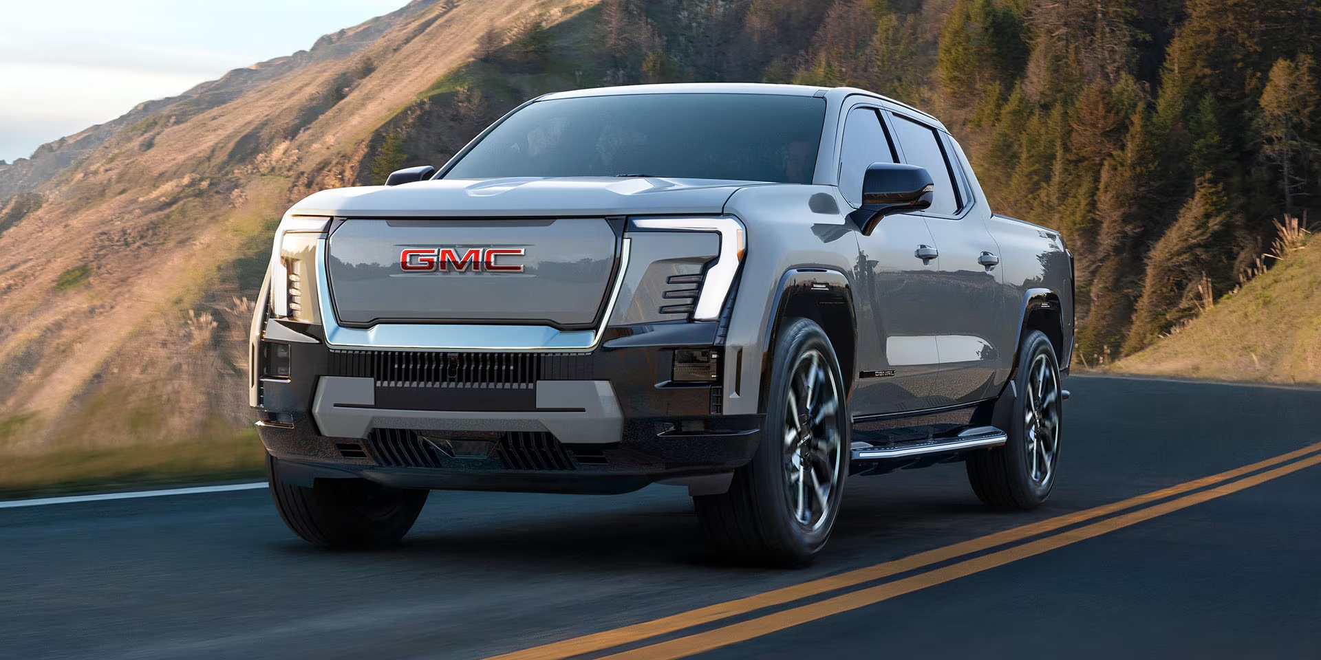 GMC Sierra EV chega com até 769 km de autonomia, até 760 cv de potência e capacidade de reboque de 5,6 toneladas para desafiar o diesel e redefinir o limite das picapes elétricas no trabalho pesado
