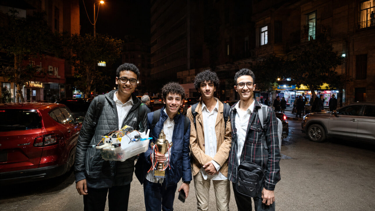 A equipe “TerraSkipper”.