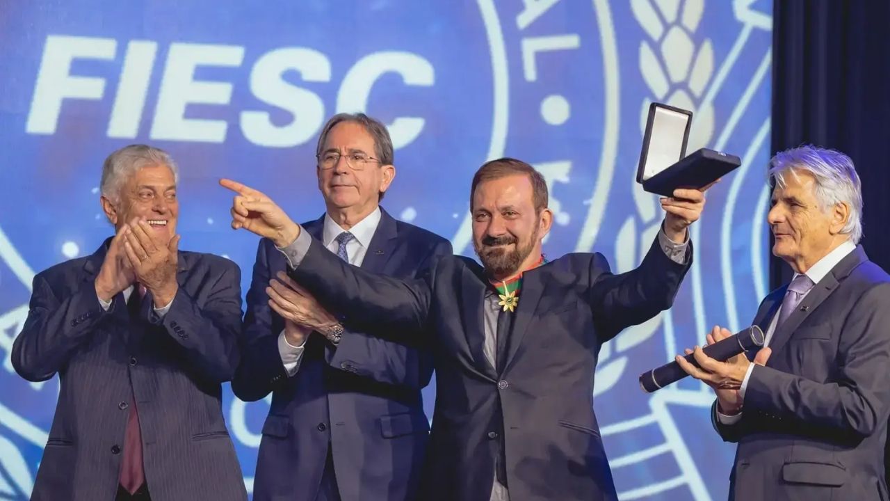 chuveiro elétrico impulsiona Zagonel em Pinhalzinho, com duchas elétricas, expansão industrial e inspiração na WEG.