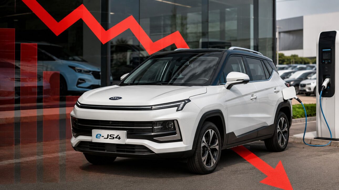 O JAC E-JS4 perdeu R$ 95 mil em um ano e lidera a desvalorização recorde do carro elétrico nos carros usados, puxada pela bateria cara e por novos modelos.