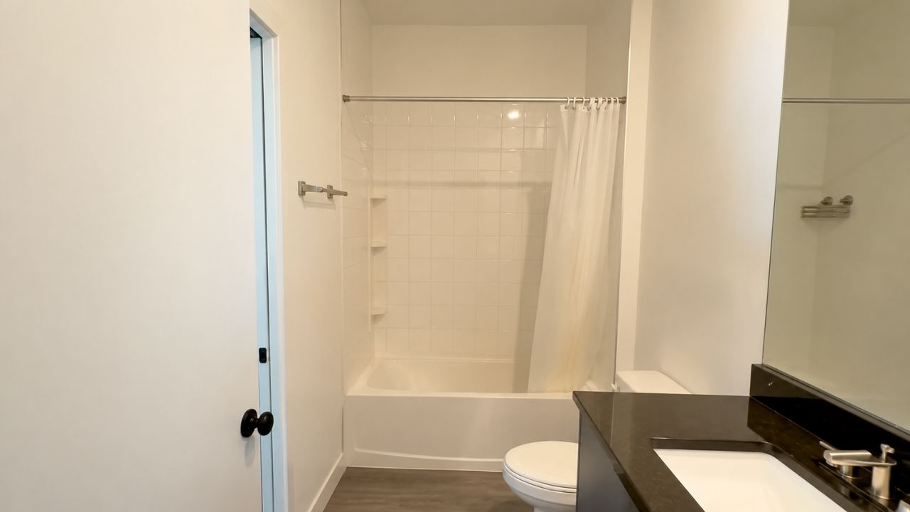 Casas modernas em Orlando perto da Disney têm acabamento de luxo e potencial para Airbnb.