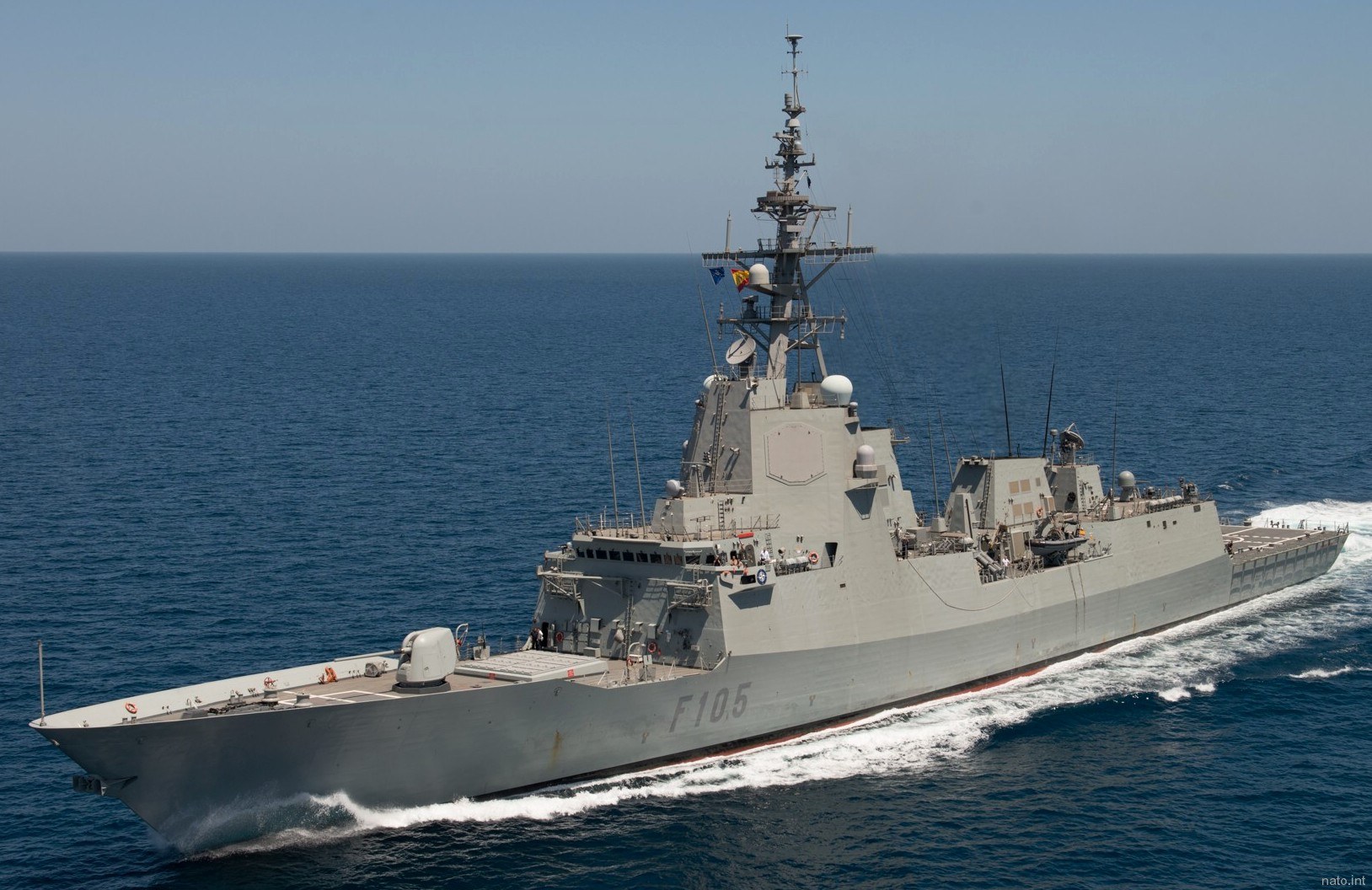A Espanha mandou sua fragata mais avançada pra Chipre e montou no Mediterrâneo u