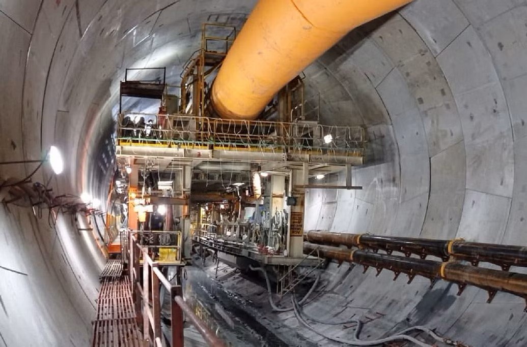 A Índia aprovou o primeiro túnel rodoferroviário submerso do país, 15,8 quilômet