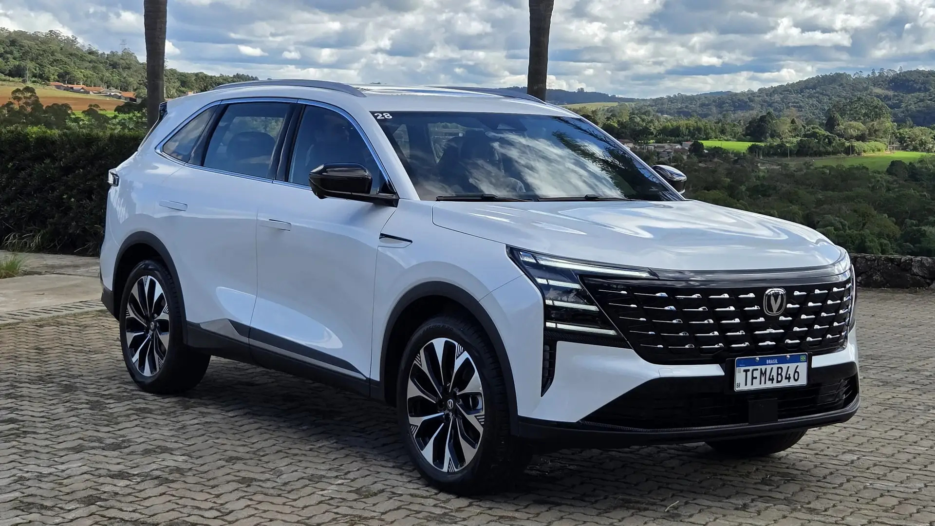 R$ 20 mil mais barato: Caoa Changan CS75 com motor 1.5 turbo flex de 180 cv e câmbio automático de oito marchas