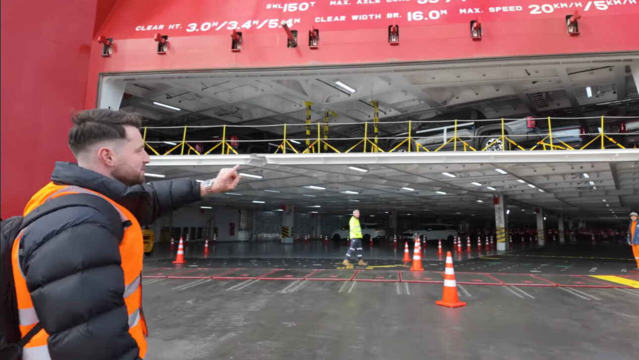 Gigantic ship leaves China, crosses to Australia in 10 days with 4,809 BYD cars on board and docks in Melbourne in the largest shipment of electric vehicles ever sent to the country