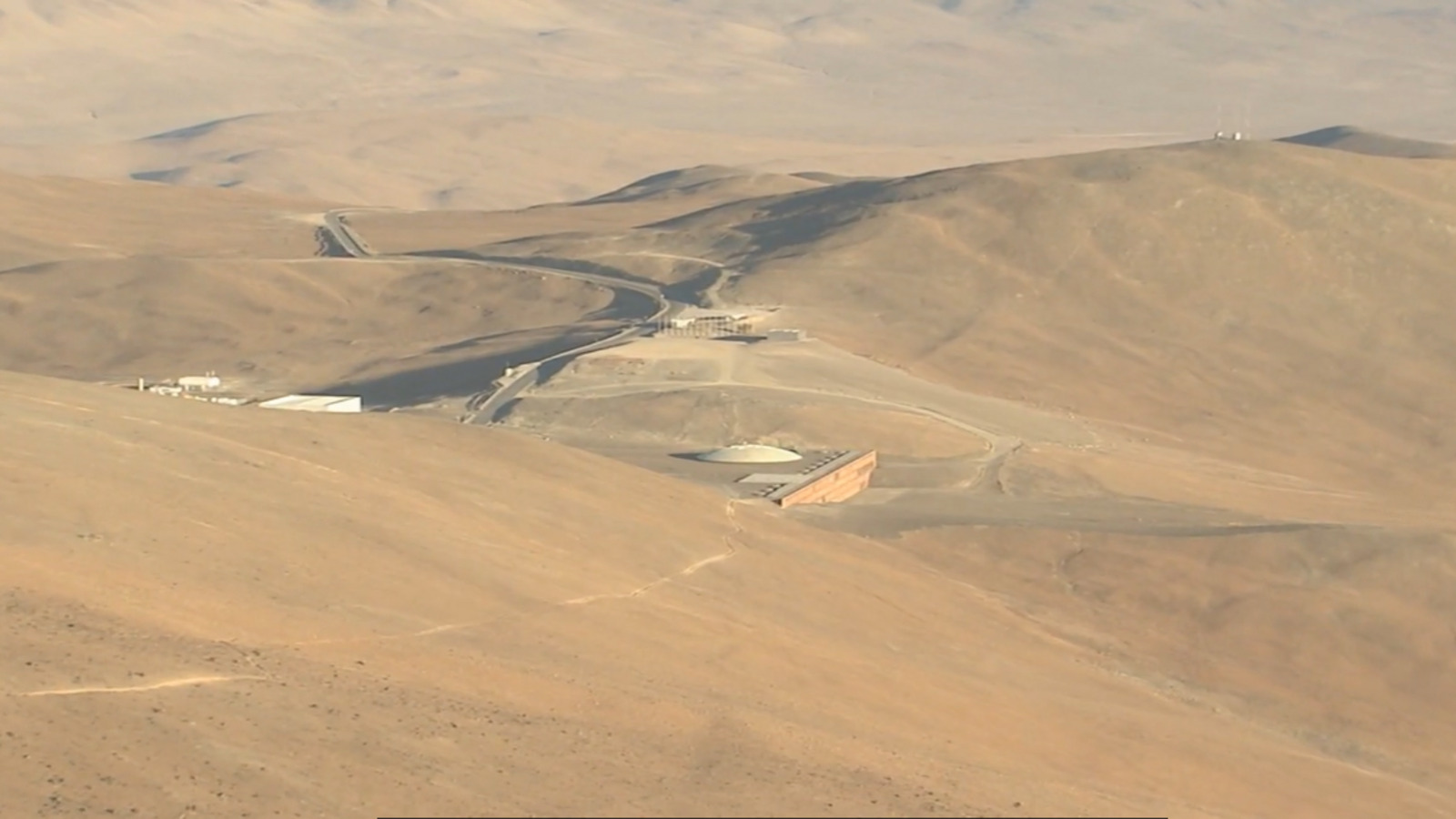 Parece uma miragem, mas é real: o oásis escondido no Atacama onde cientistas descansam entre noites de trabalho no Observatório de Paranal