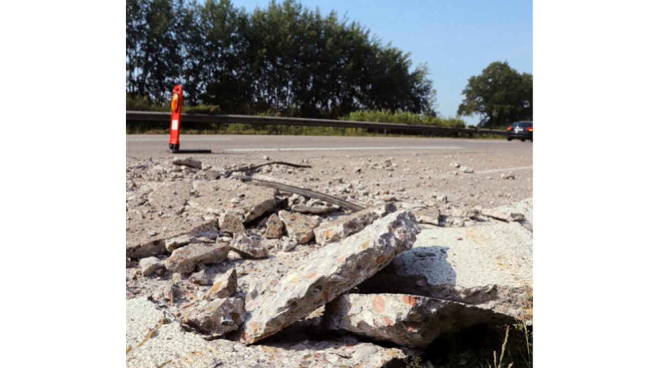 Calor extremo de 41,3ºC faz pistas levantarem na Alemanha, causa “estouro” no asfalto das Autobahn, deixa feridos e obriga até caminhões de neve a resfriar estradas