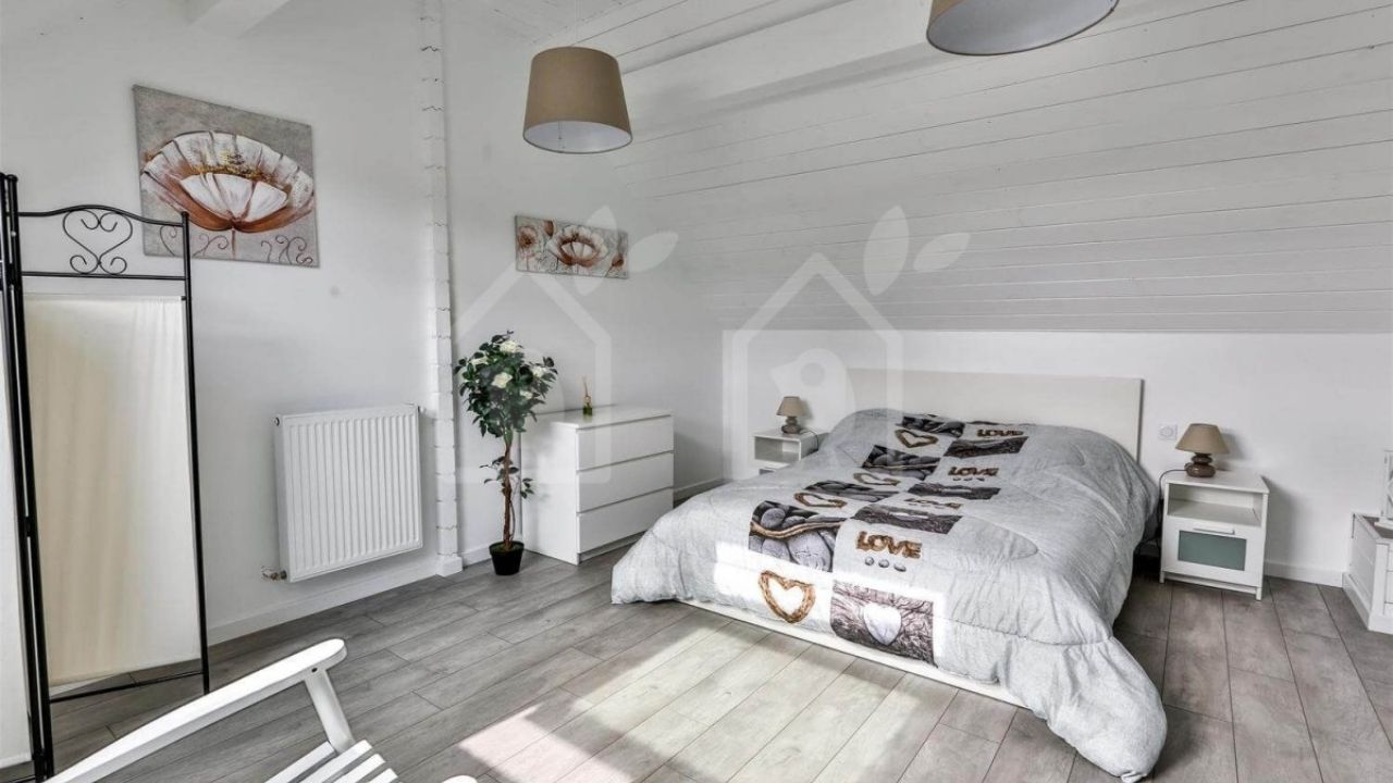 Casa prefabricada VERA S es casa de madera y casa de 132 m² con cuatro habitaciones en España.