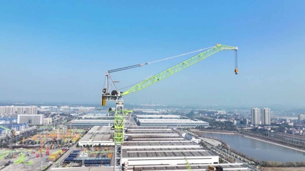 Guindaste de torre da Zoomlion mostra como turbinas eólicas, energia limpa, engenharia e parques eólicos mudam obras.