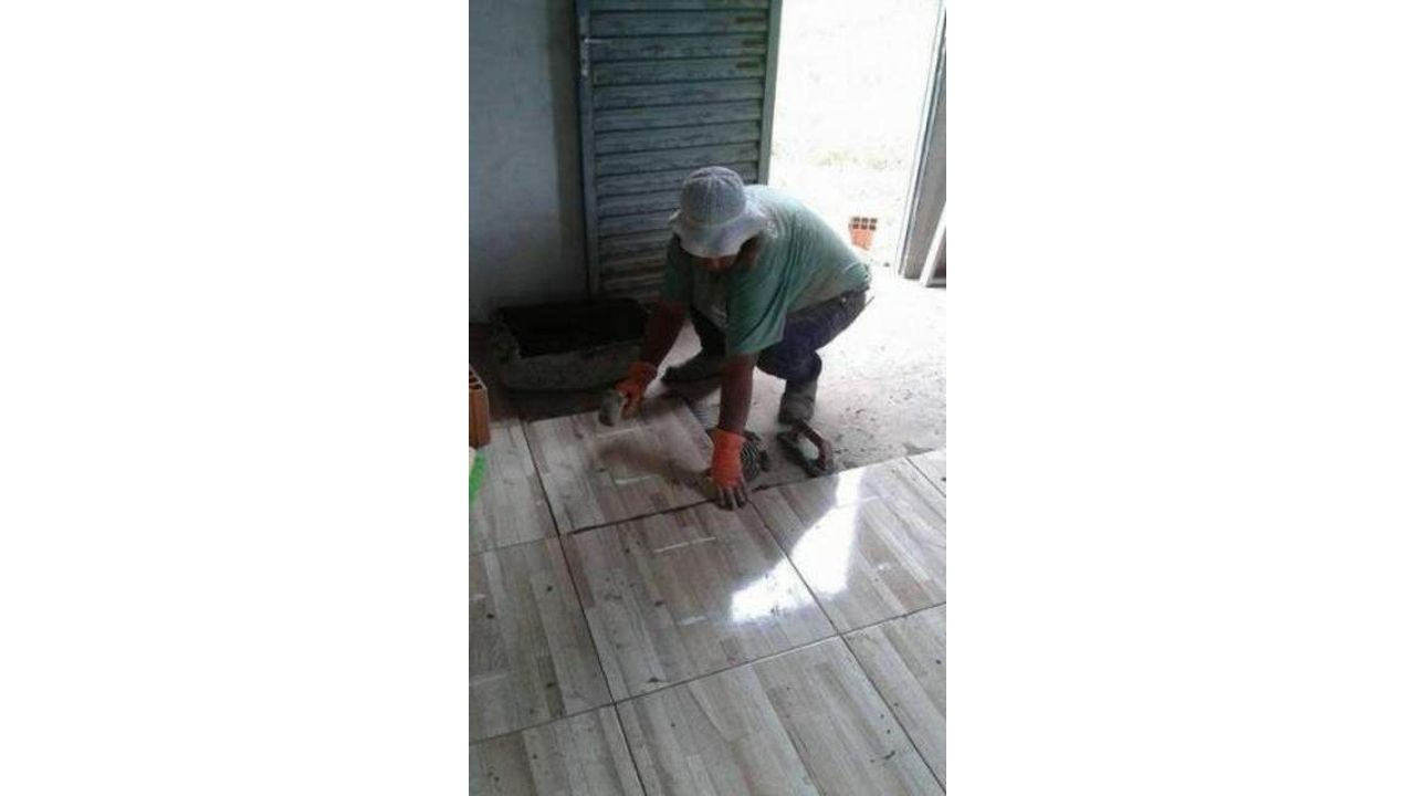 pedreira entra na construção civil, faz obras em Anastácio e cria a Construcida com curso, clientes e boca a boca.