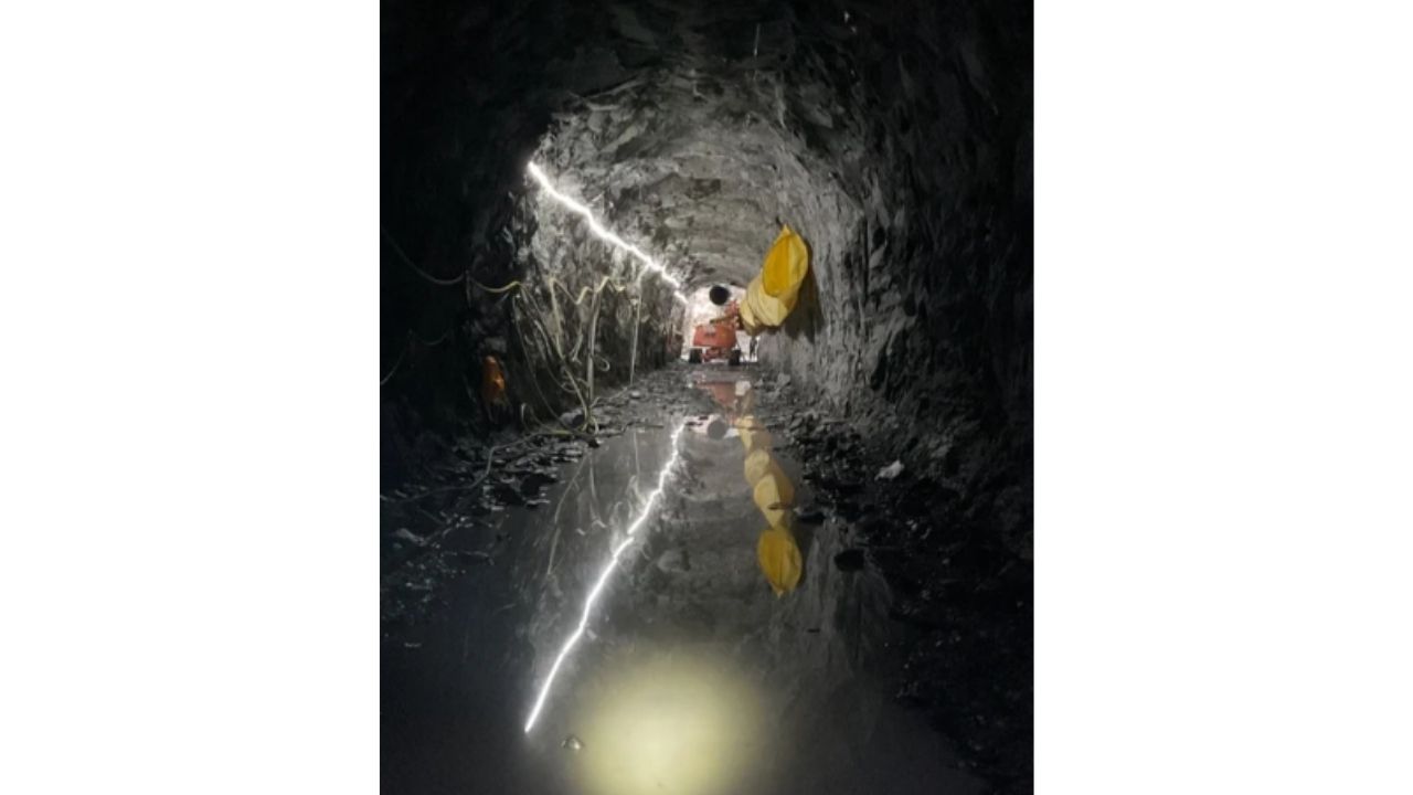Lynchburg excava un túnel gigante de aguas residuales bajo el Blackwater Creek; la obra guarda 17,8 millones de litros y reduce 98% de los desbordamientos hasta 2027.