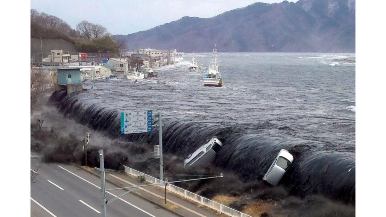 El terremoto que sacudió Japón en 2011 desencadenó un tsunami sobre la ciudad de Miyako, en Japón • Getty Images via CNN Newsource