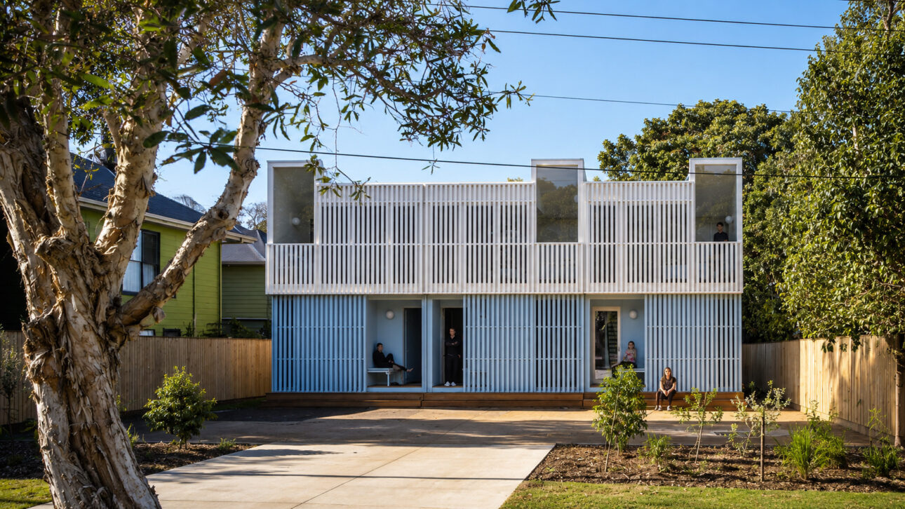 Conjunto de três casas idênticas por desenho