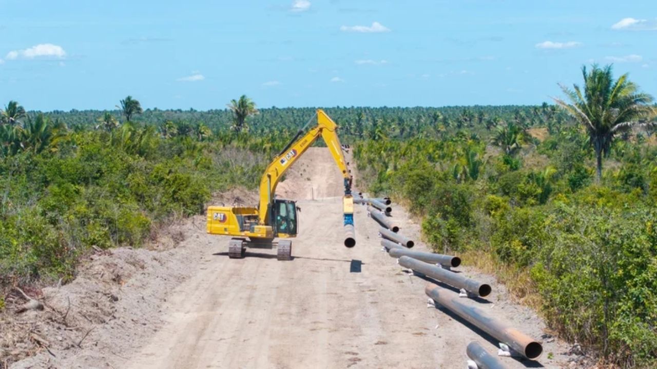 Construction company from Paraná invested R$ 90 million in machines and doubled with Sabesp. See how sanitation works and the civil construction market boost infrastructure in Brazil.