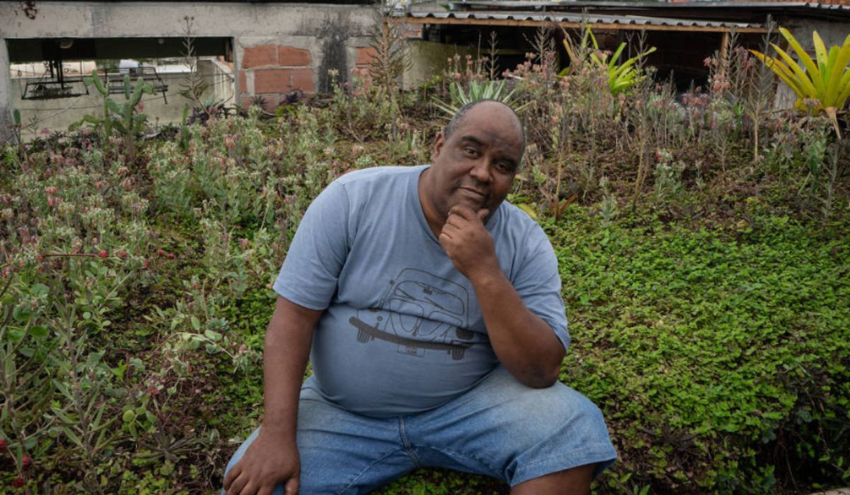 The Teto Verde Favela project, by Brazilian Luis Cassiano, was highlighted in several international outlets. - Photo: Tércio Teixeira/Folhapress