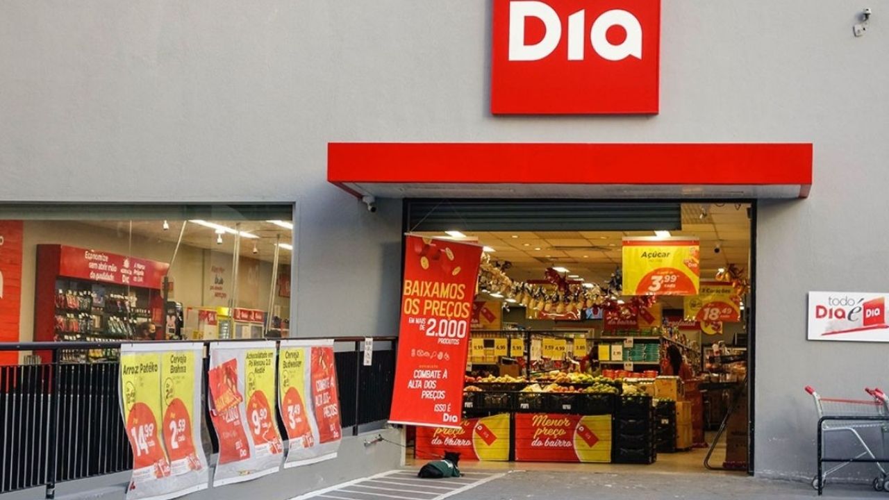 Supermercados veem recuperação judicial do Dia após fechamento de lojas em São Paulo sob pressão do atacarejo.