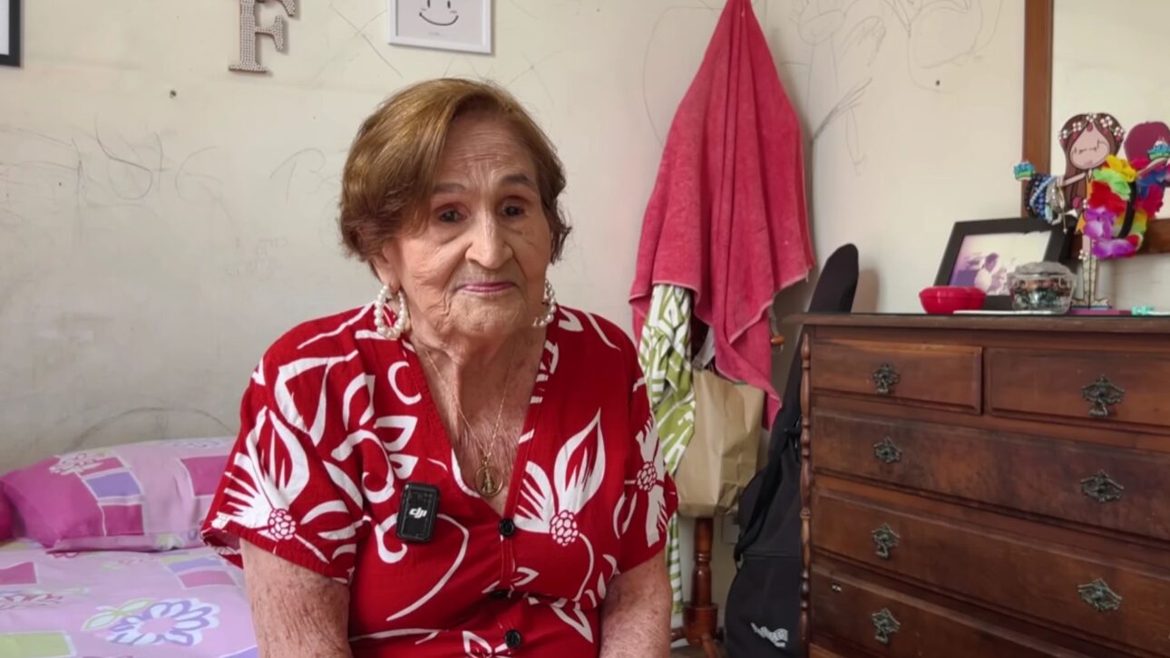 Dona Floripes is 103 years old, drinks Coca-Cola every day and says she is not old. Meet the centenarian Bahian whose longevity defies any active elderly guideline.