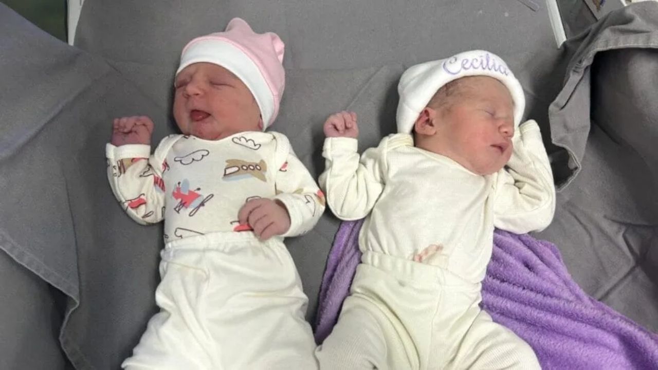 Duas bebês recém-nascidas receberam o mesmo nome, nasceram no mesmo hospital e chegaram ao mundo no mesmo minuto em Balneário Camboriú, criando uma coincidência rara (2)