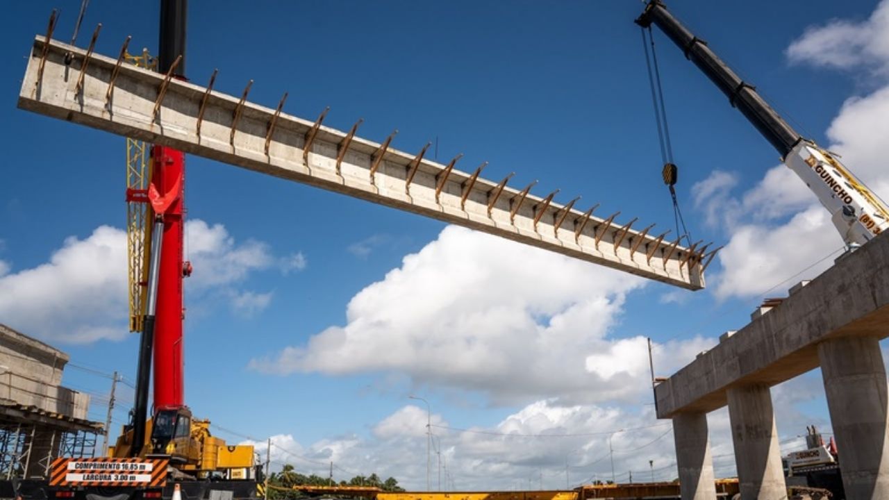 Duplicação da BR-424 avança em Maceió com viaduto, mira trânsito pesado e deve beneficiar motoristas.
