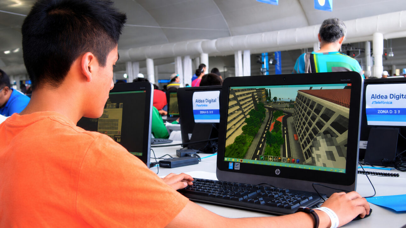 Em Kirtipur, o Minecraft deu aos jovens uma forma simples de apresentar sugestões para a praça.