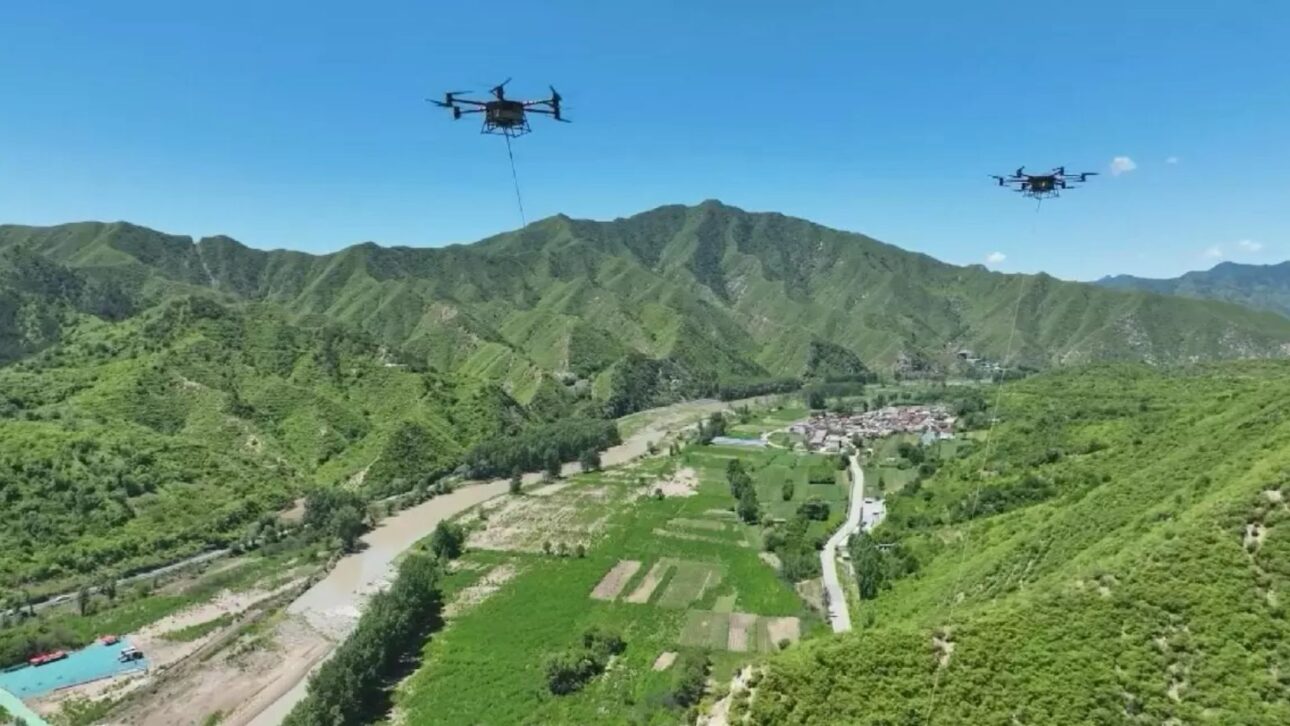 China used two heavy-duty drones that together lift up to 650 kilograms to supply a power line