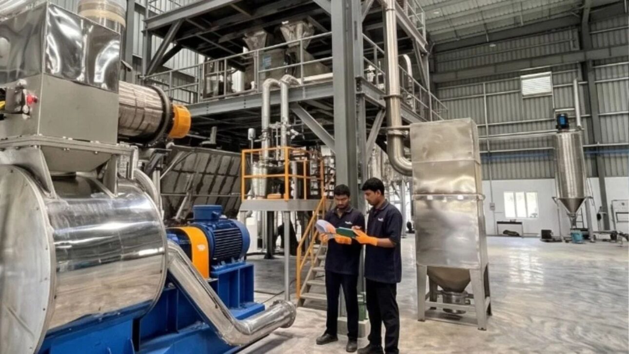 Indian company Orgonew formalizes nanotechnology factory for animal nutrition in Santa Catarina with R$ 35 million and 100 jobs.