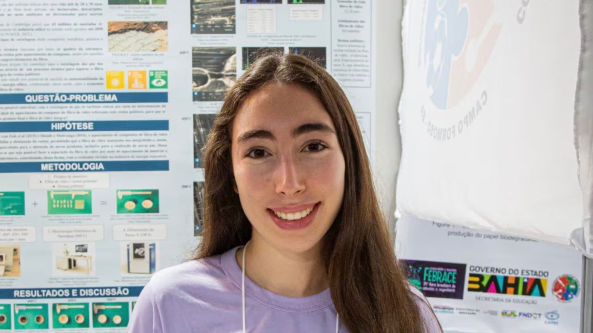 Estudante Júlia Ramos Genzini vence a Febrace na USP com a ReciclAr e método de reciclagem de pás eólicas que recupera a fibra de vidro.