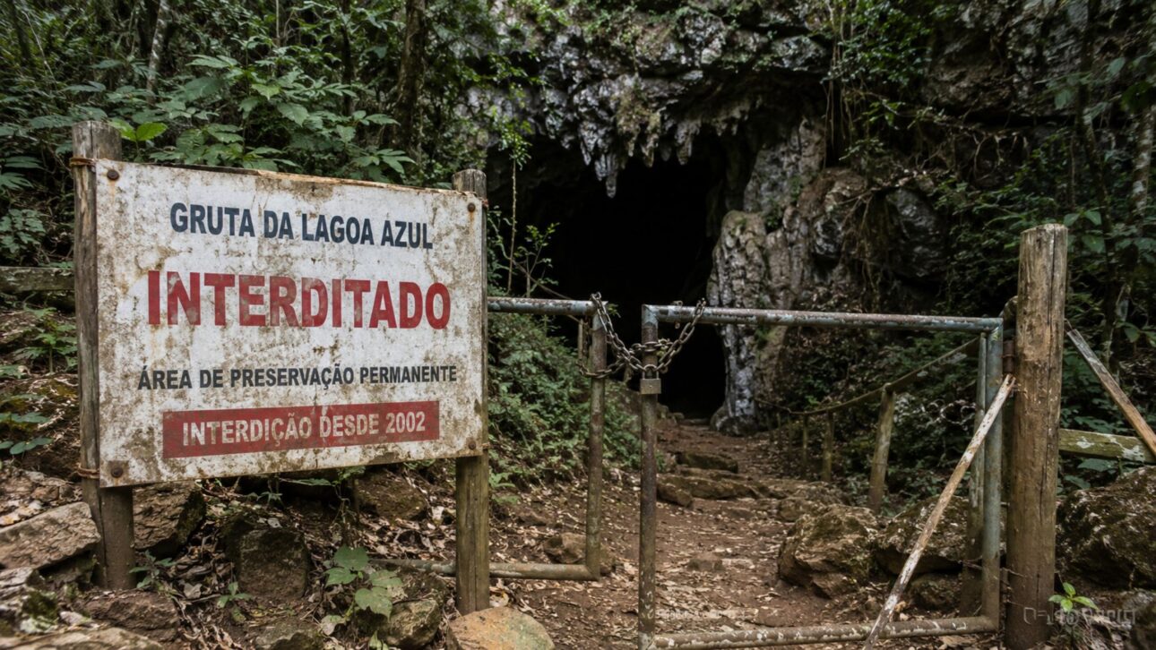 Fechada pelo Ibama em 2002 e parada por 23 anos, a Gruta da Lagoa Azul, em Nobres, no Mato Grosso, tem reabertura prevista para o fim de 2026.