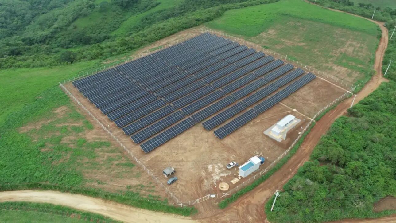 Huawei vai fornecer baterias chinesas para projeto de R$ 850 mi com a Aggreko em 24 cidades do Amazonas, no maior sistema de armazenamento de energia do Brasil.