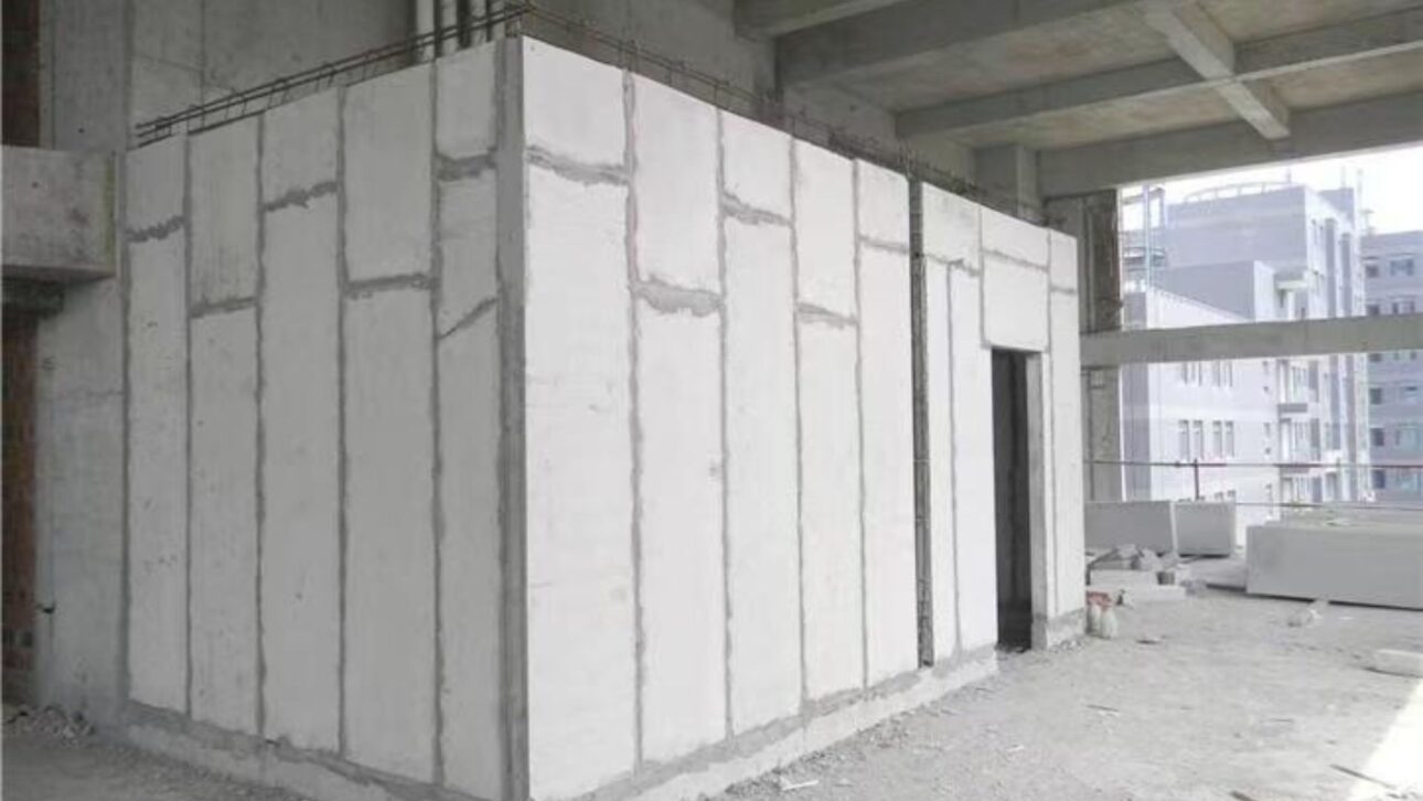 Bloco EPS ganha espaço na construção civil por reduzir prazos, aliviar fundações e substituir parte da alvenaria tradicional com projeto técnico.