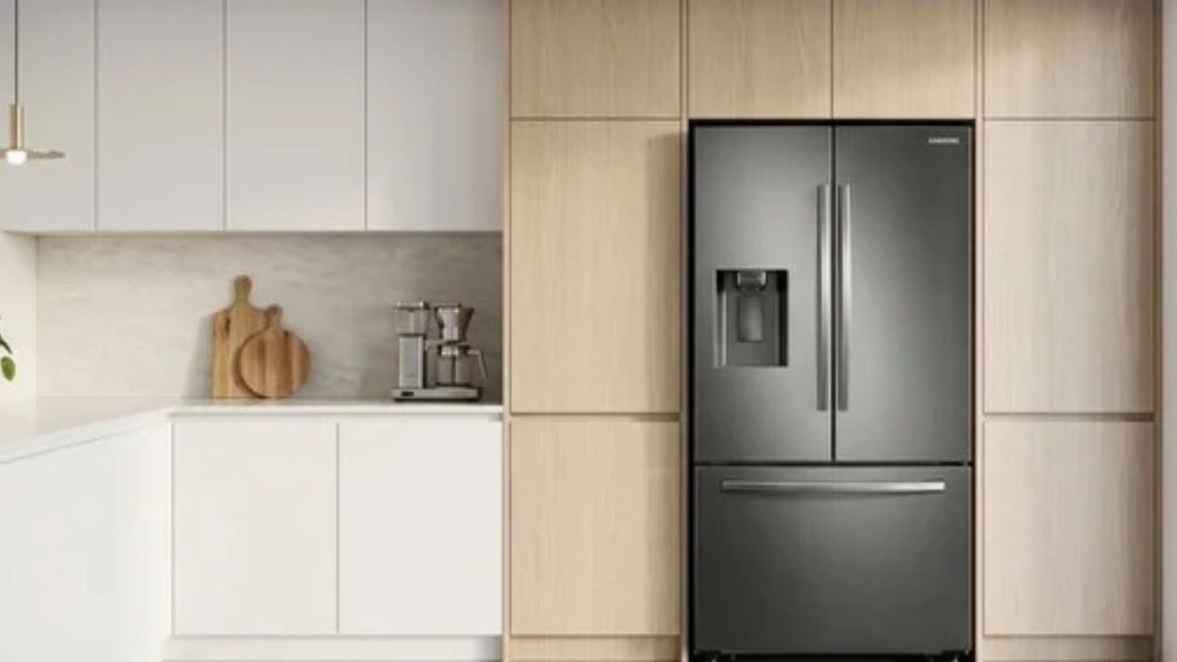 Geladeira Samsung RF70H llega a Brasil con 664 litros, SmartThings, AI Energy Mode y sistema automático para dos tipos de hielo.